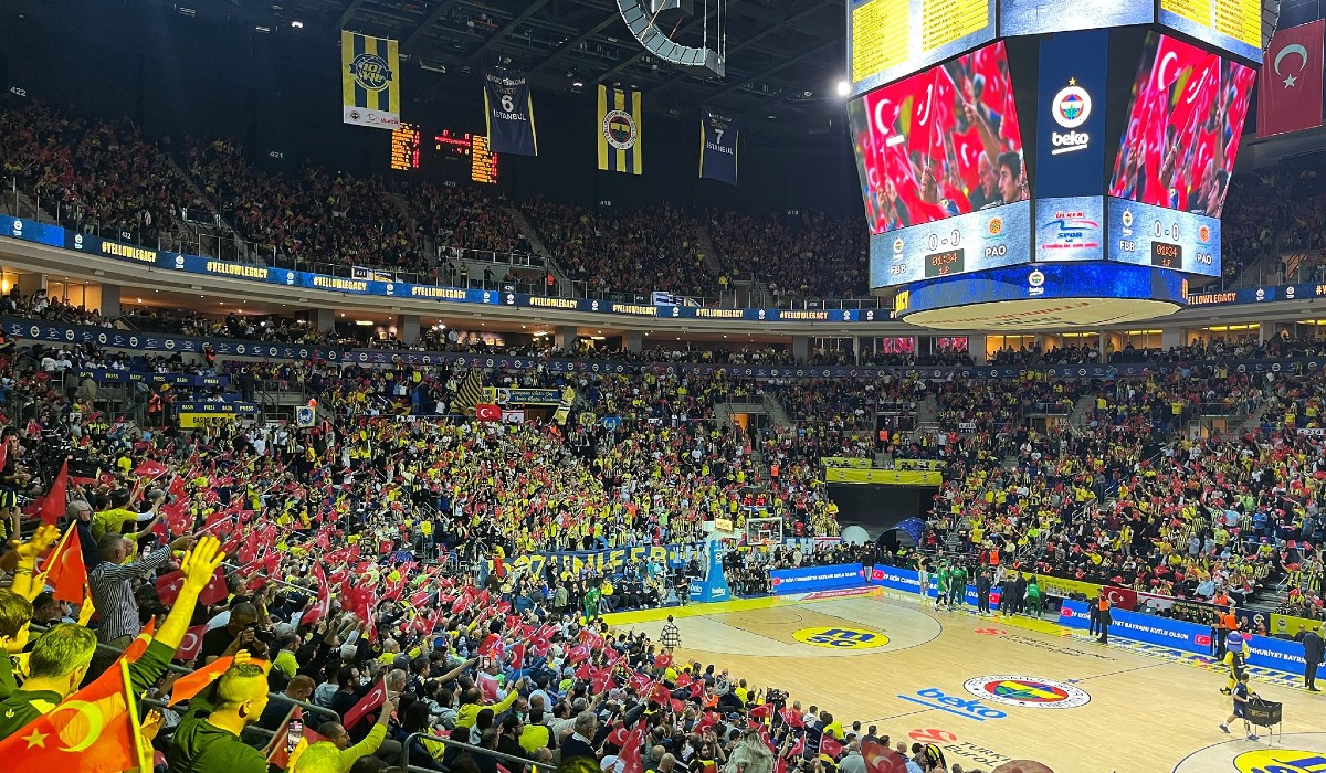 Καταγγελία του Παναθηναϊκού στη Euroleague για σημαίες του ψευδοκράτους από οπαδούς της Φενέρ!