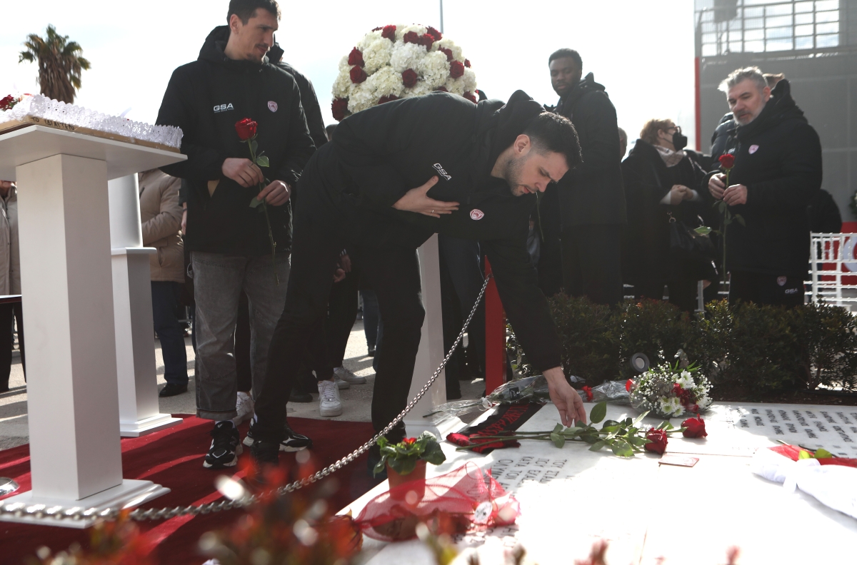 Από τη Βαρκελώνη στο Γ. Καραϊσκάκης για το μνημόσυνο των θυμάτων της Θυρας 7, σύσσωμος ο Ολυμπιακός