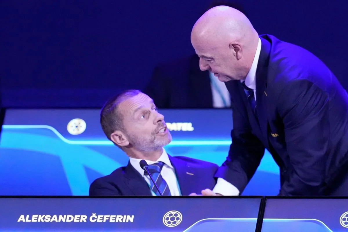 Ινφαντίνο Τσέφεριν FIFA UEFA