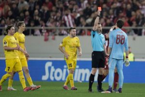 O Ολυμπιακός θα έμπαινε σε… μπελάδες, αλλά o Τζολάκης του «εξασφάλισε» ένα καλύτερο μέλλον στην Ευρώπη (video)