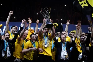 Ντούσαν Σάκοτα στους Betarades για ΑΕΚ: «Εφ’ όρου ζωής το δέσιμο της οικογένειας με την ομάδα» (video)