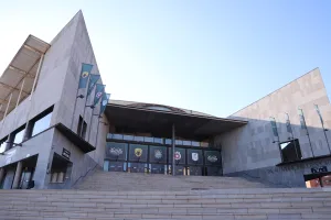 Η μάχη της κερκίδας στη Μπανταλόνα και το βροντερό «παρών» των φίλων της ΑΕΚ